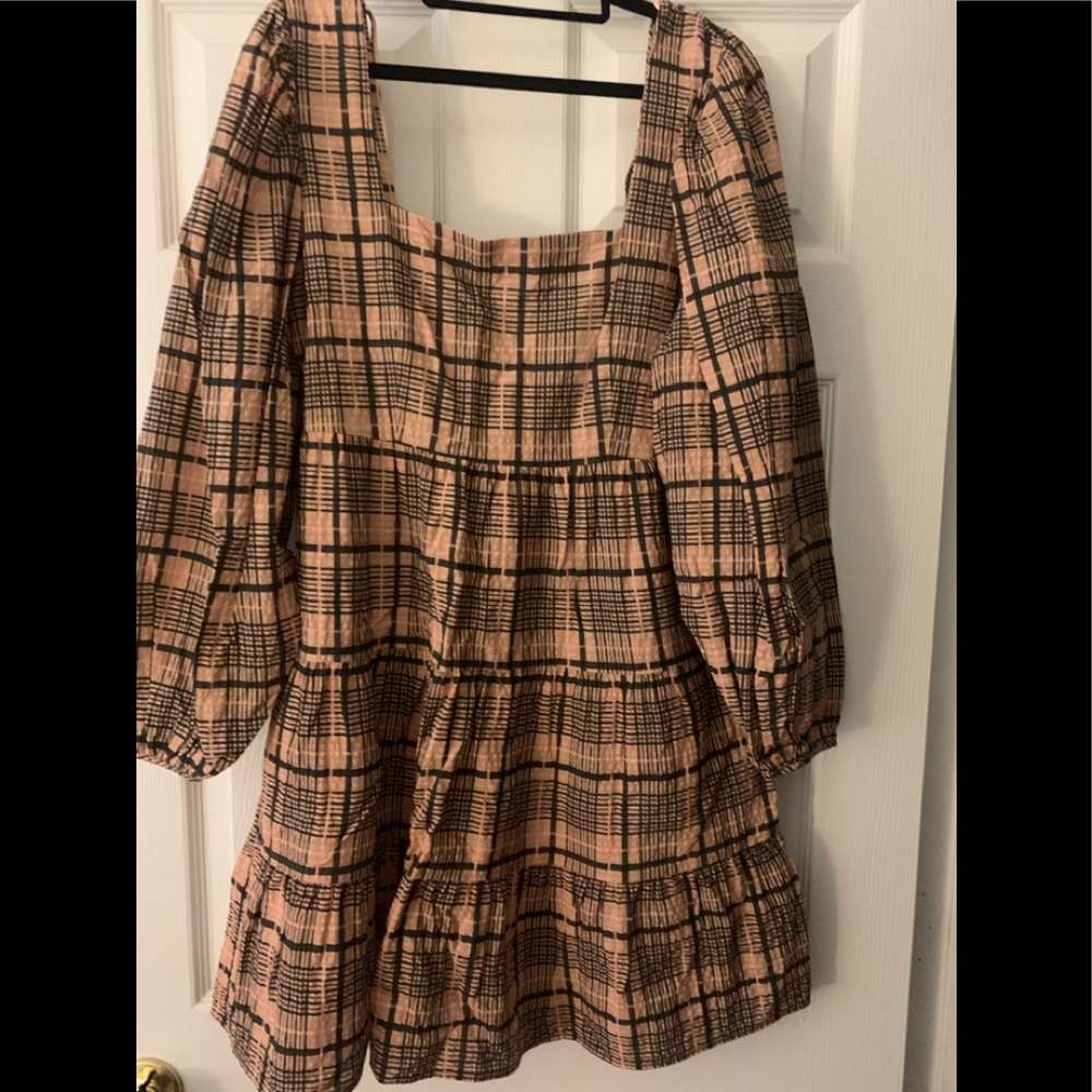 Women dress with 3/4 sleevees